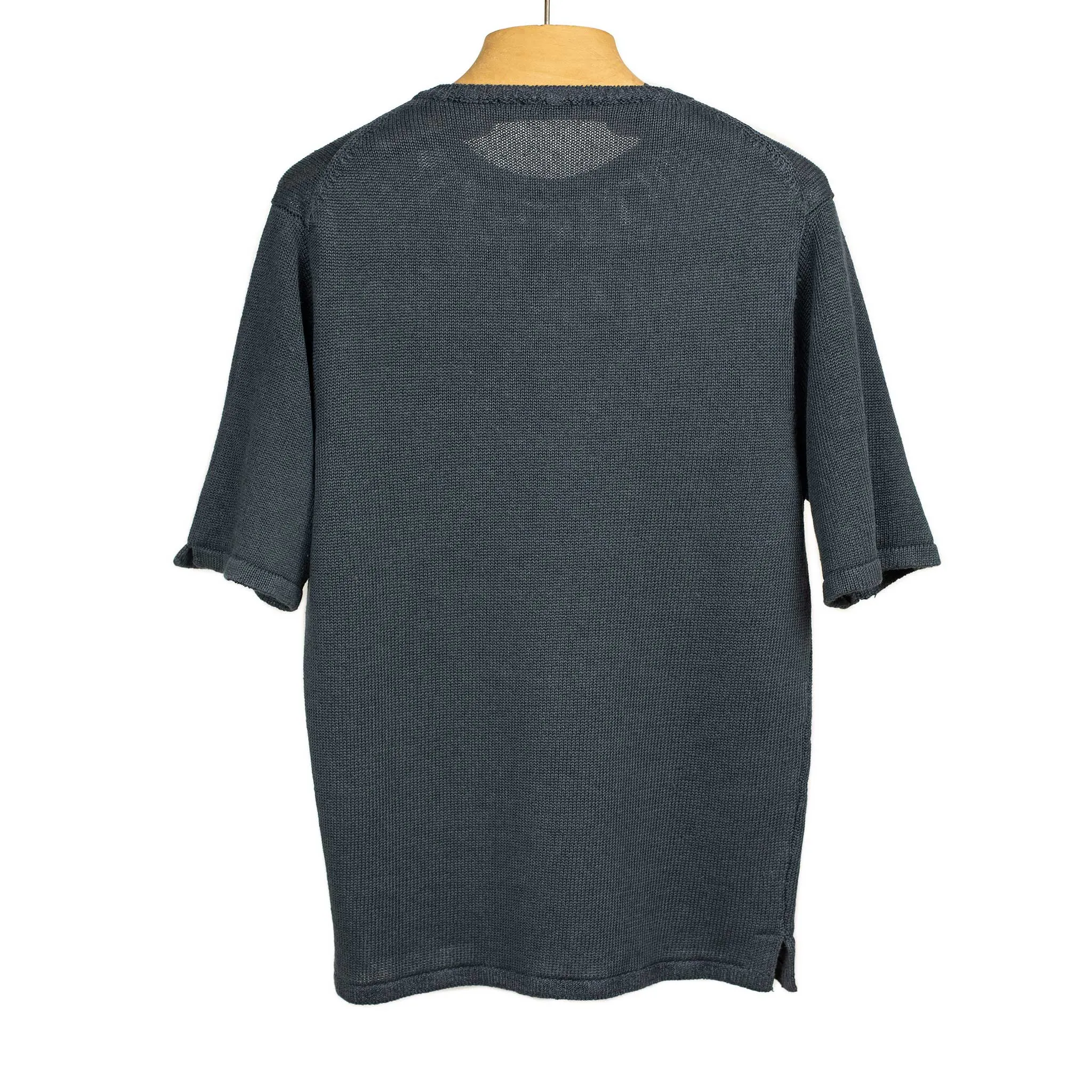 Exclusive knit pocket tee in charcoal linen